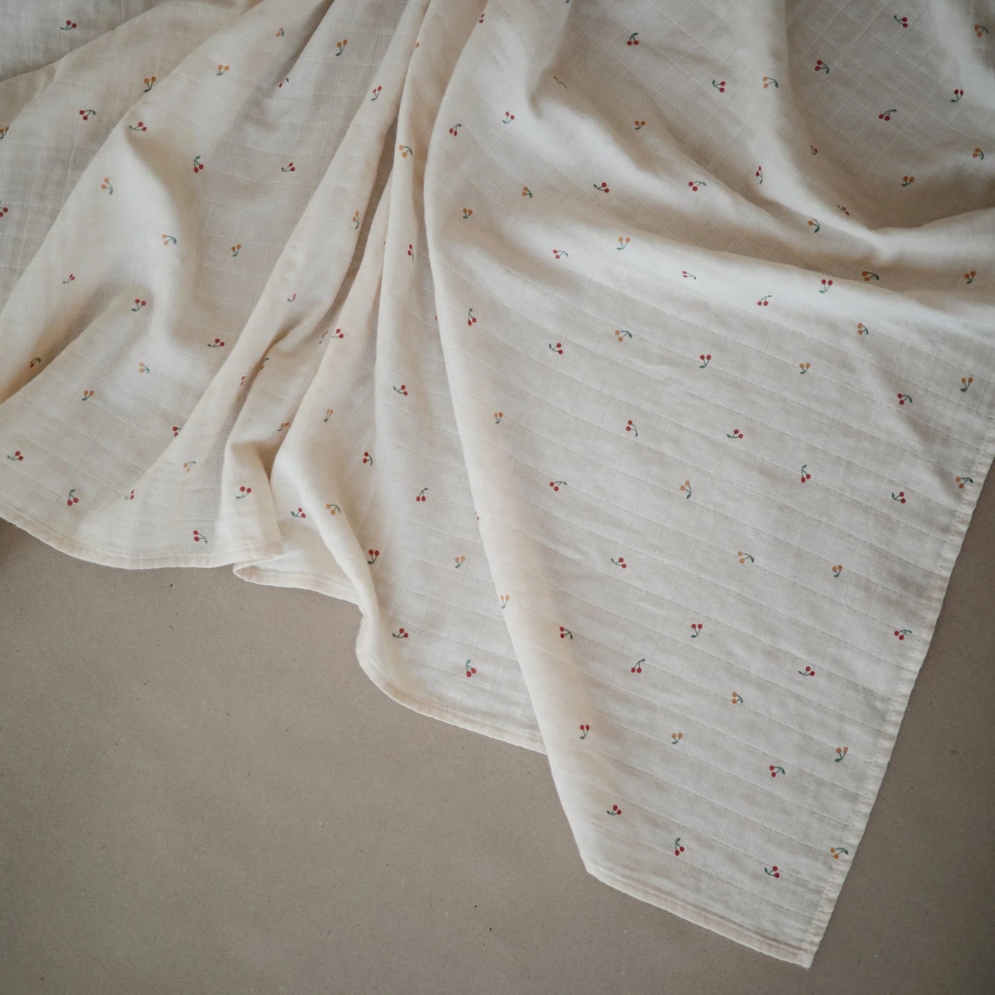 Doudou en mousseline - coton biologique - Cerise