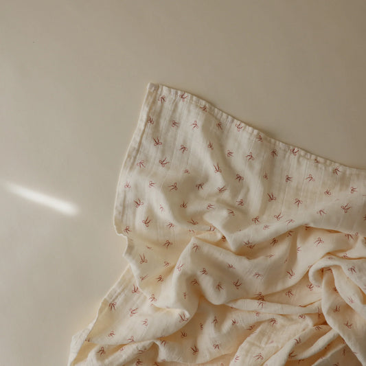 Doudou en mousseline - coton biologique - Boucle rose