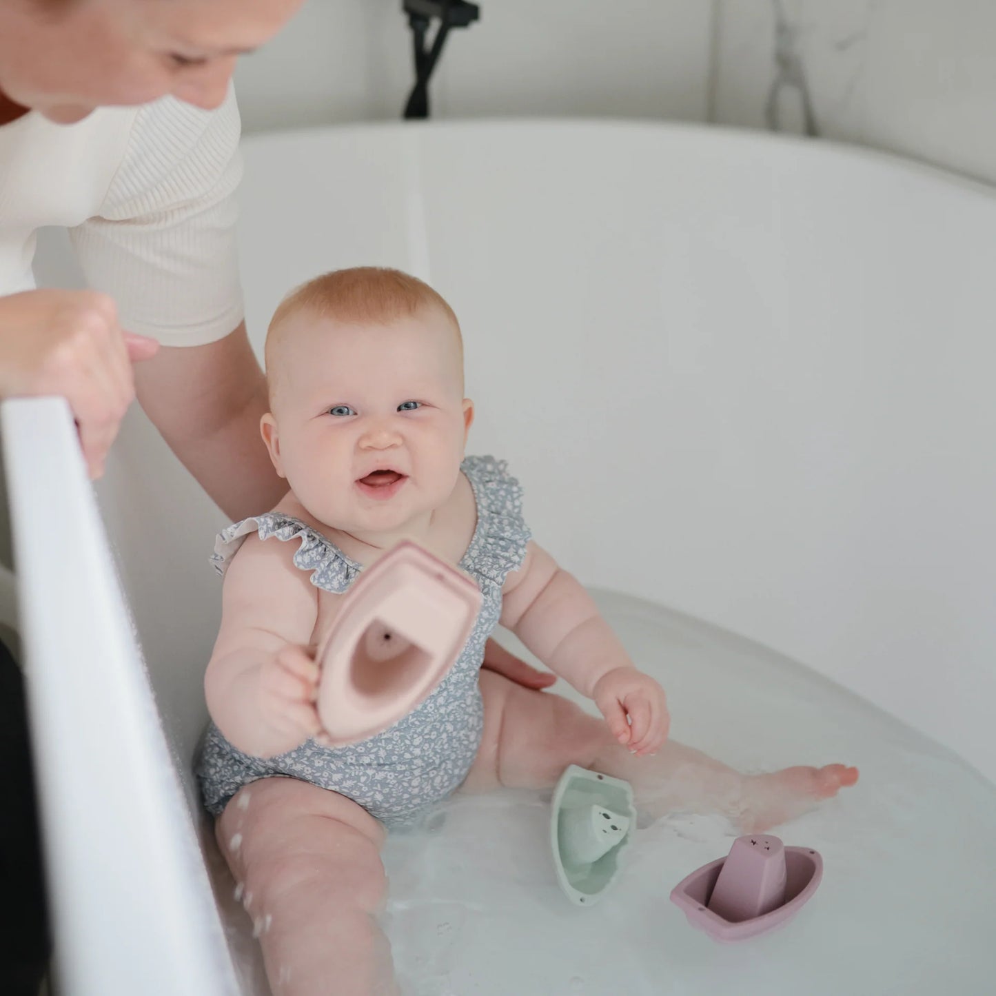 Jouet de bain bateau à empiler - Pétale