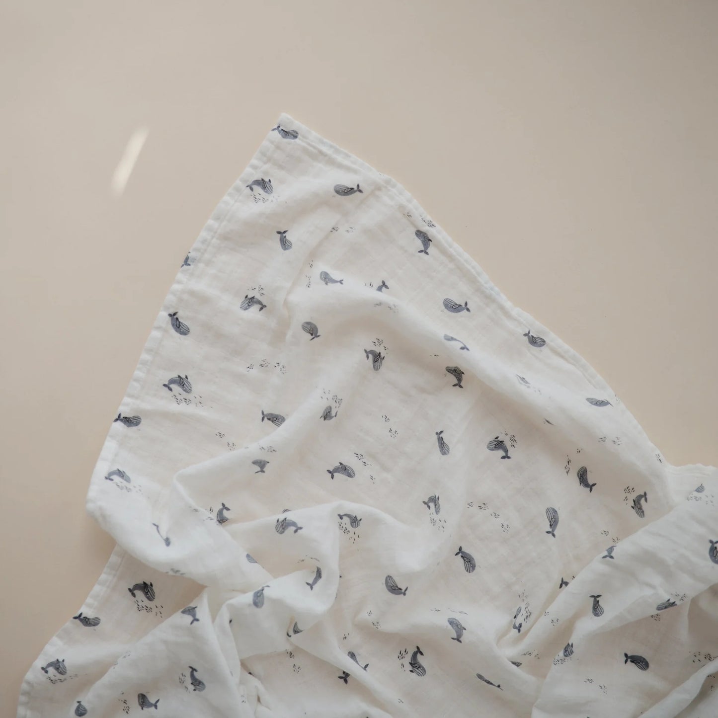 Doudou en mousseline - coton biologique - Baleine