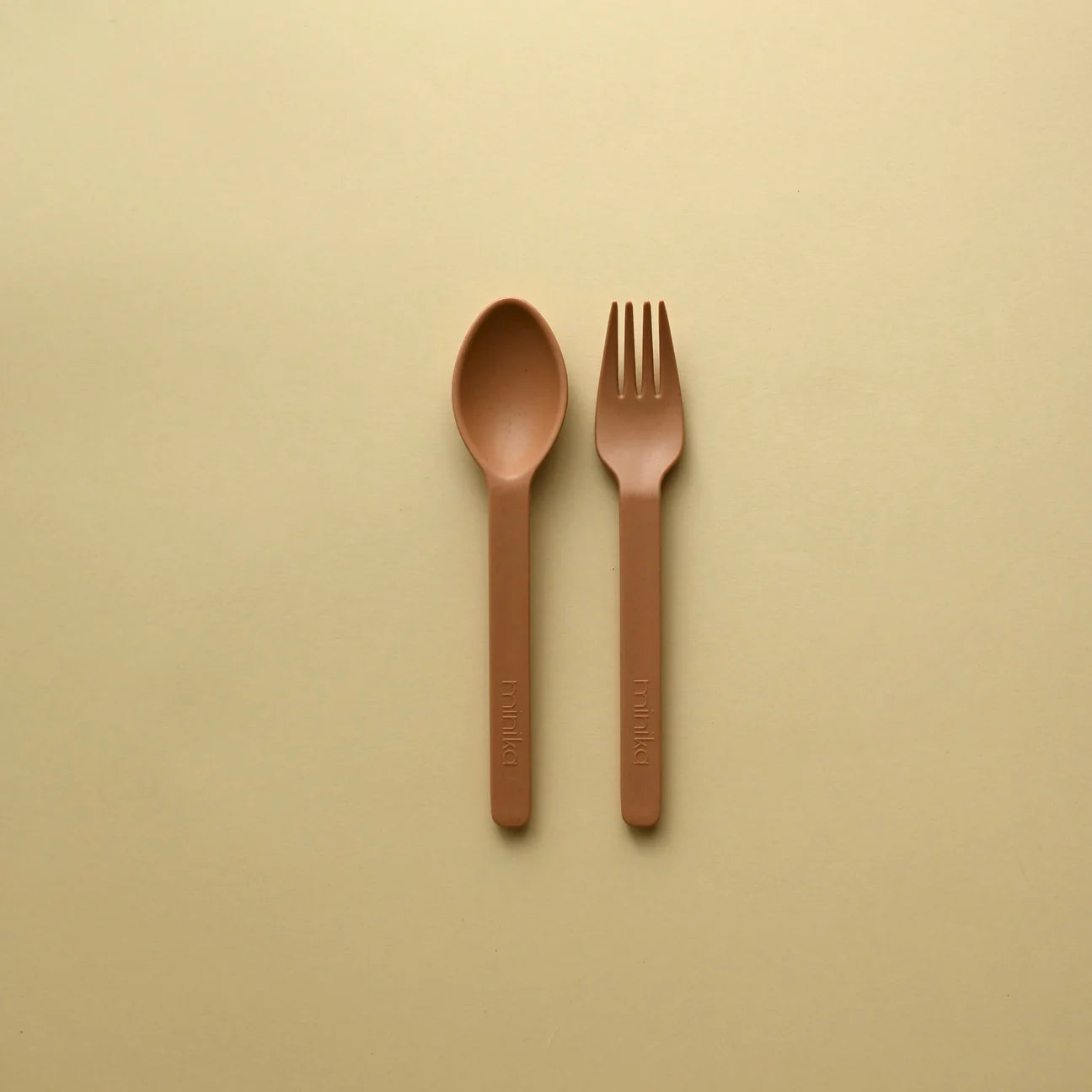 Ensemble d’ustensiles fourchette et cuillère en paille de blé